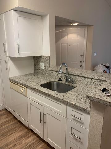 2946 S UNIVERSITY Drive 7207, Davie, FL 33328