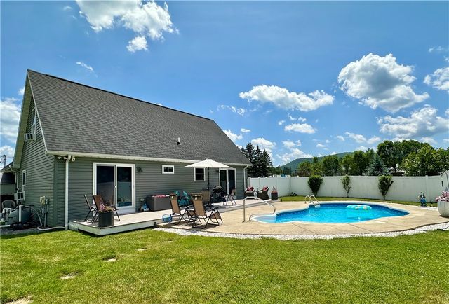 187 Seaward Avenue, Bradford City, PA 16701