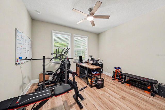 701 E HOLLYWOOD STREET, Tampa, FL 33604