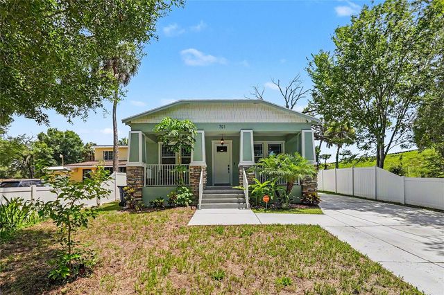 701 E HOLLYWOOD STREET, Tampa, FL 33604