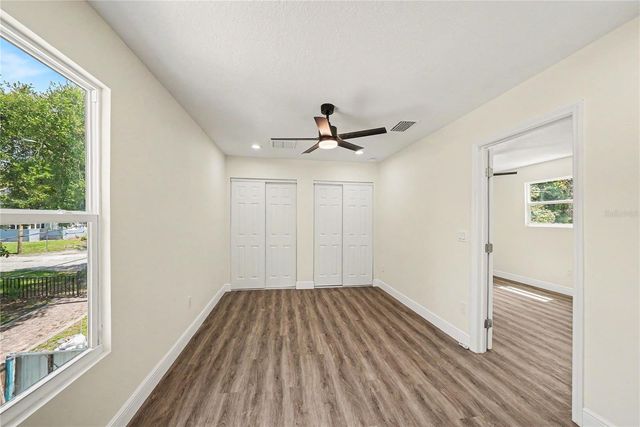 701 E HOLLYWOOD STREET, Tampa, FL 33604
