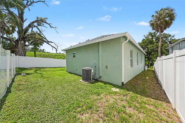 701 E HOLLYWOOD STREET, Tampa, FL 33604