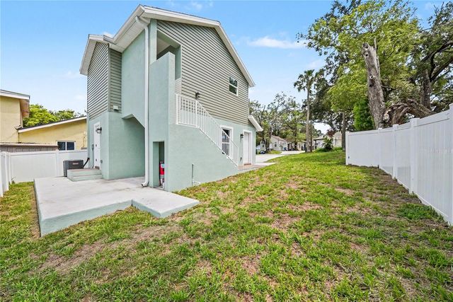 701 E HOLLYWOOD STREET, Tampa, FL 33604