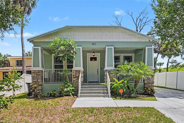 701 E HOLLYWOOD STREET, Tampa, FL 33604
