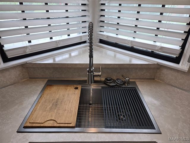 110 Oak Forest Drive, Montgomery, AL 36109