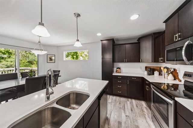 4205 High Street, West Des Moines, IA 50265