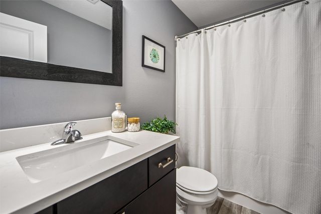 4205 High Street, West Des Moines, IA 50265