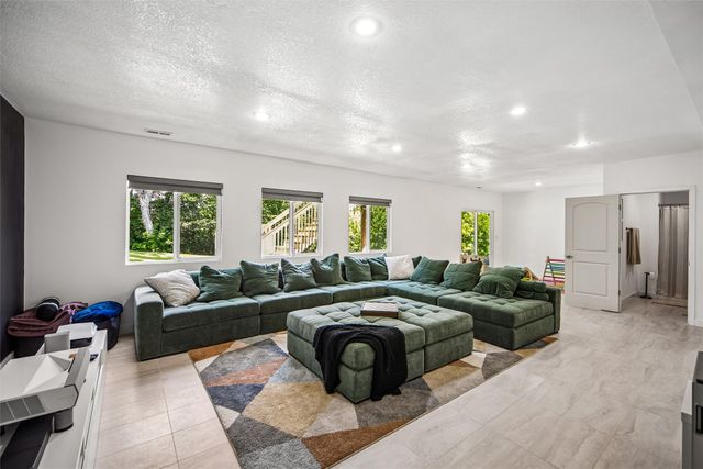 4205 High Street, West Des Moines, IA 50265
