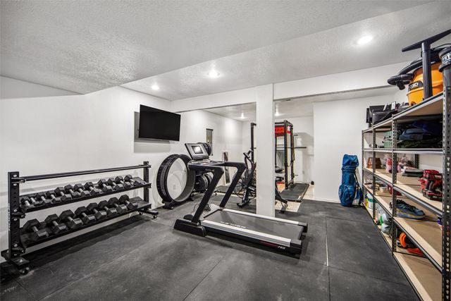 4205 High Street, West Des Moines, IA 50265