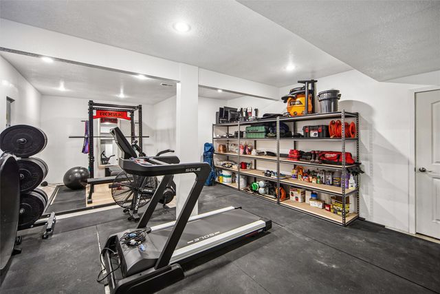 4205 High Street, West Des Moines, IA 50265