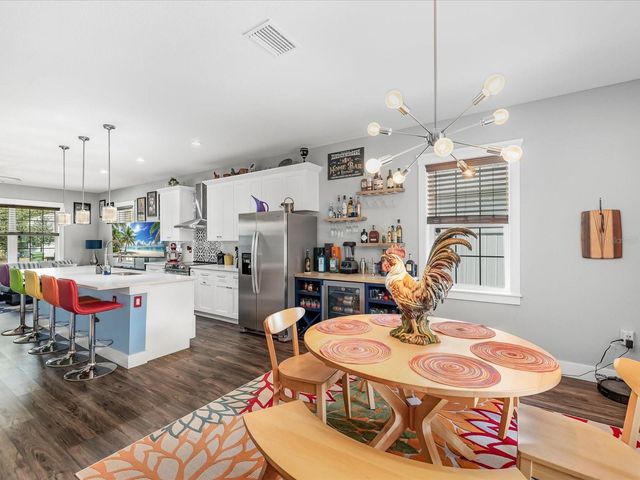 1509 E CARACAS STREET, Tampa, FL 33610