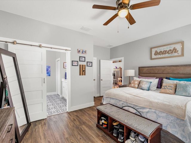 1509 E CARACAS STREET, Tampa, FL 33610