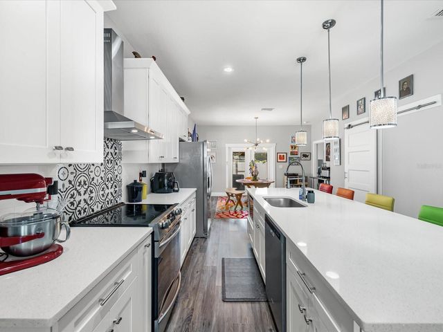 1509 E CARACAS STREET, Tampa, FL 33610