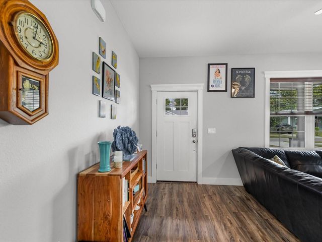 1509 E CARACAS STREET, Tampa, FL 33610