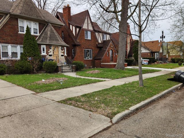 6111 YORKSHIRE Road, Detroit, MI 48224