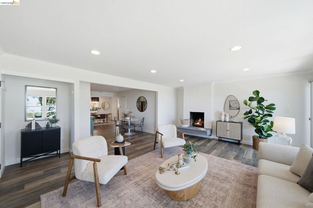 1464 Olympus Ave, Berkeley, CA 94708