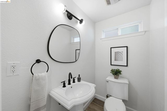 1464 Olympus Ave, Berkeley, CA 94708