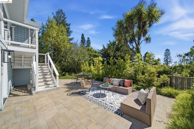 1464 Olympus Ave, Berkeley, CA 94708