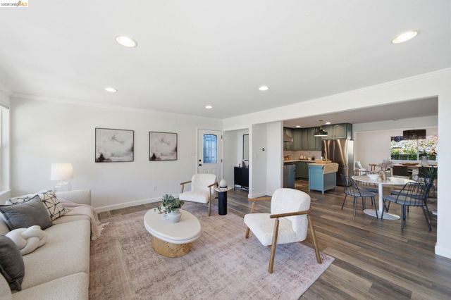 1464 Olympus Ave, Berkeley, CA 94708