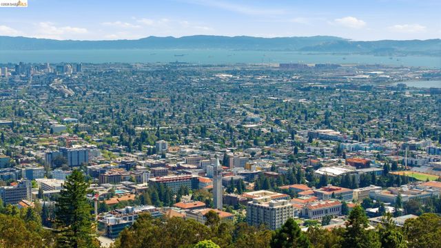 1464 Olympus Ave, Berkeley, CA 94708