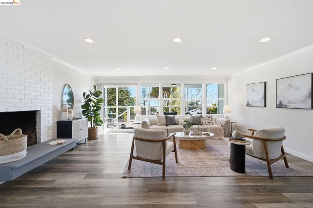 1464 Olympus Ave, Berkeley, CA 94708
