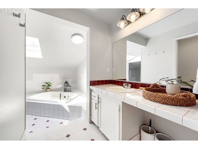 18215 Sw MONTE VERDI Blvd, Beaverton, OR 97007