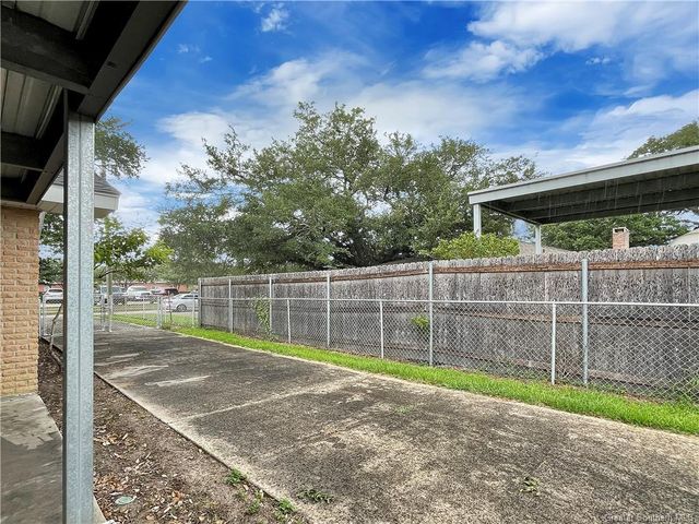 4539 Sale Lane, Lake Charles, LA 70605