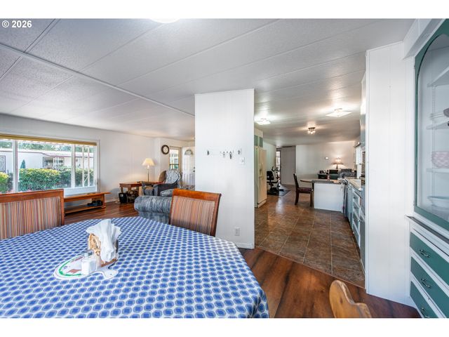 1800 LAKEWOOD Ct 59, Eugene, OR 97402