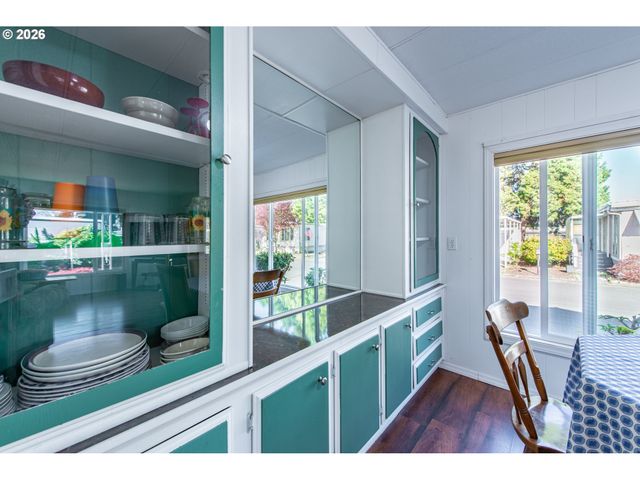 1800 LAKEWOOD Ct 59, Eugene, OR 97402