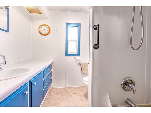 1800 LAKEWOOD Ct 59, Eugene, OR 97402