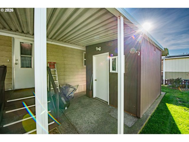 1800 LAKEWOOD Ct 59, Eugene, OR 97402