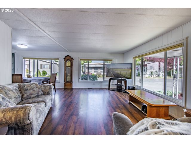 1800 LAKEWOOD Ct 59, Eugene, OR 97402