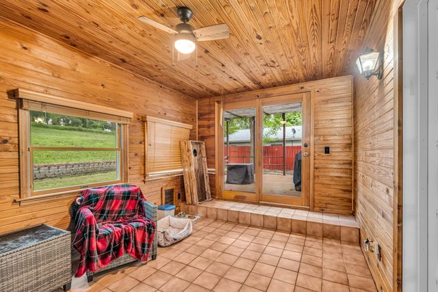 1903 Catalina Drive, West Plains, MO 65775