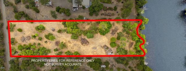 2697 Old Ferry Road, Shady Cove, OR 97539
