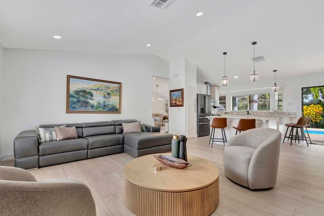 1915 New Haven Avenue, Wellington, FL 33414