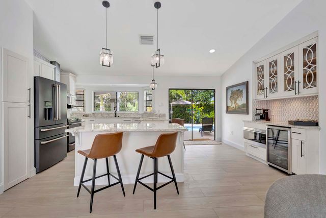 1915 New Haven Avenue, Wellington, FL 33414