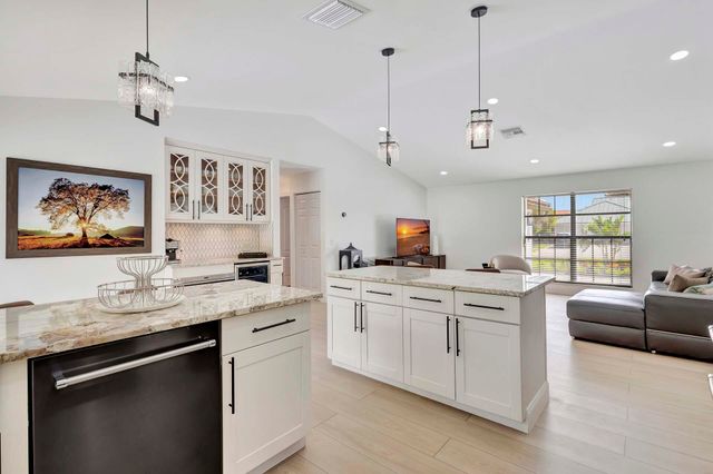 1915 New Haven Avenue, Wellington, FL 33414