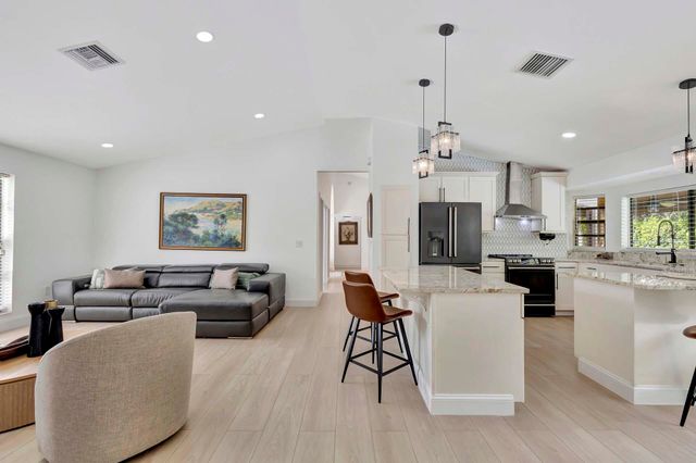 1915 New Haven Avenue, Wellington, FL 33414