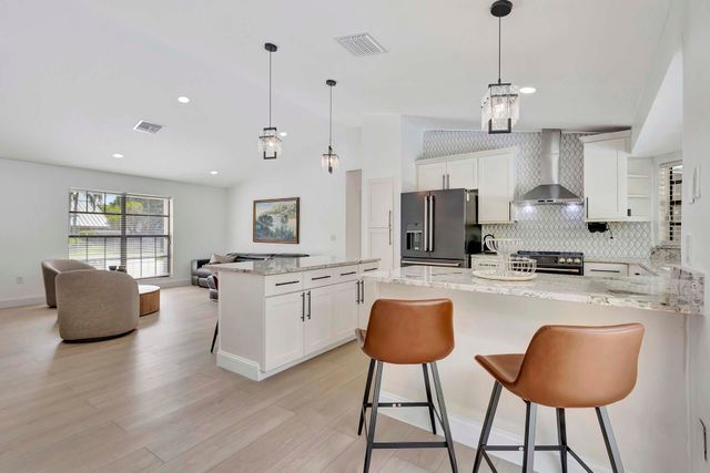 1915 New Haven Avenue, Wellington, FL 33414