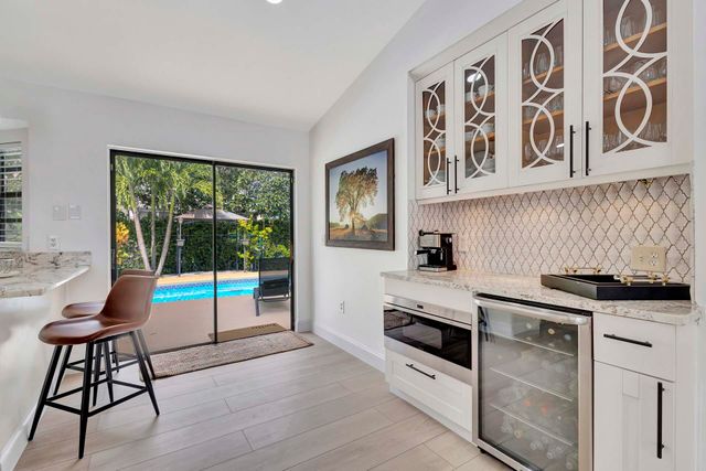 1915 New Haven Avenue, Wellington, FL 33414