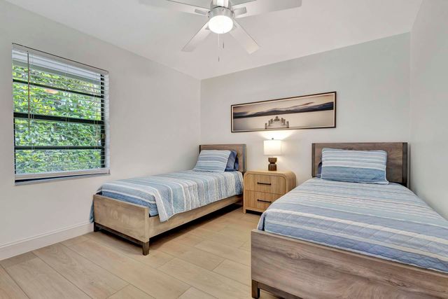 1915 New Haven Avenue, Wellington, FL 33414