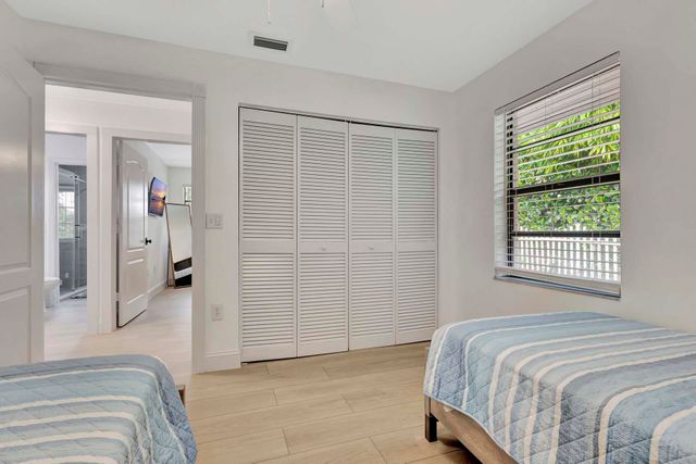 1915 New Haven Avenue, Wellington, FL 33414