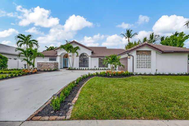 1915 New Haven Avenue, Wellington, FL 33414