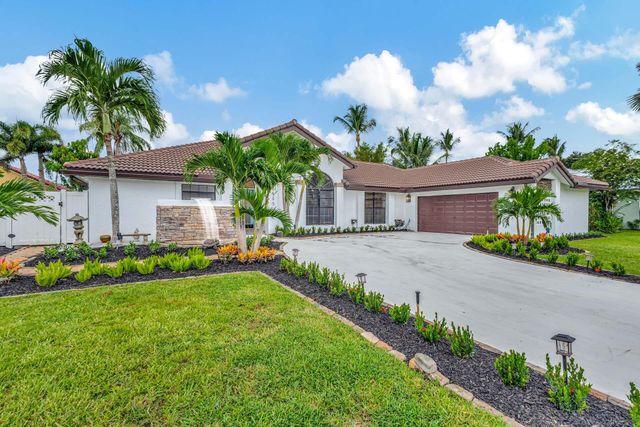 1915 New Haven Avenue, Wellington, FL 33414