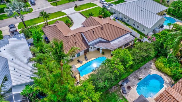 1915 New Haven Avenue, Wellington, FL 33414