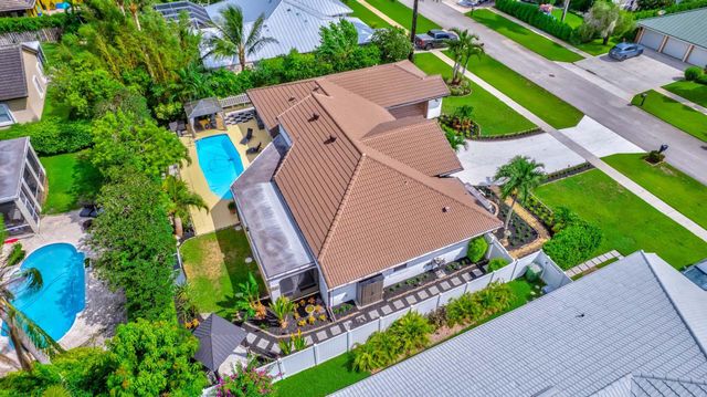 1915 New Haven Avenue, Wellington, FL 33414