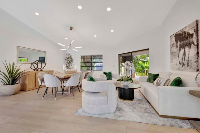 1915 New Haven Avenue, Wellington, FL 33414