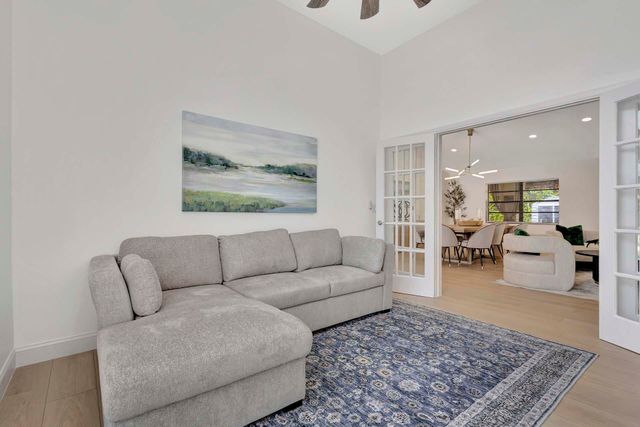 1915 New Haven Avenue, Wellington, FL 33414