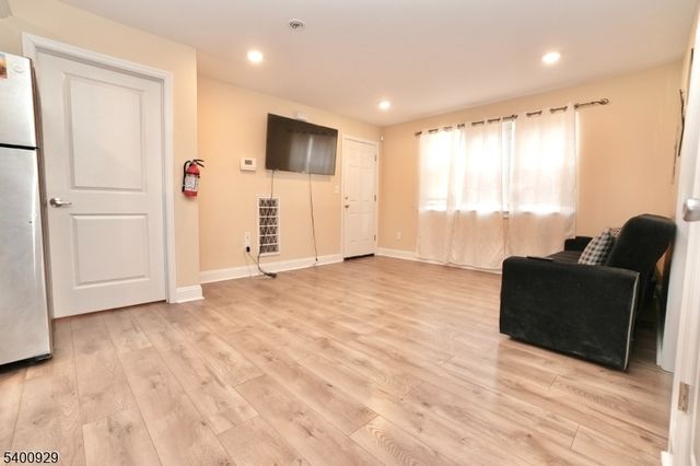 487 South 20Th St, Irvington Twp., NJ 07111