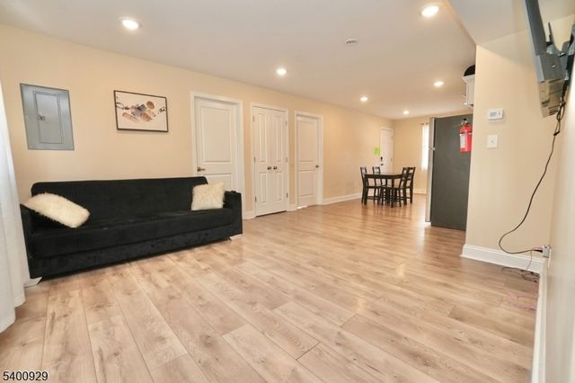 487 South 20Th St, Irvington Twp., NJ 07111